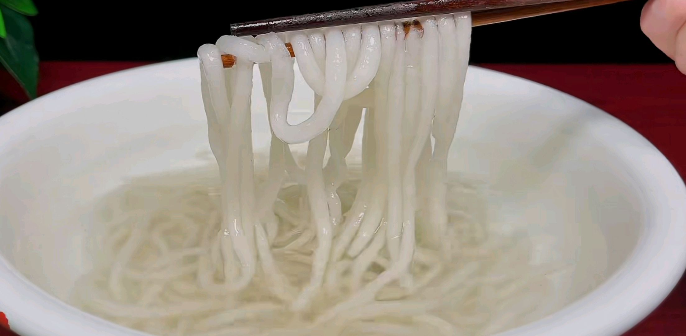 纯手工自制土豆粉,教你在家做,干净卫生无添加,爽滑劲道又q弹