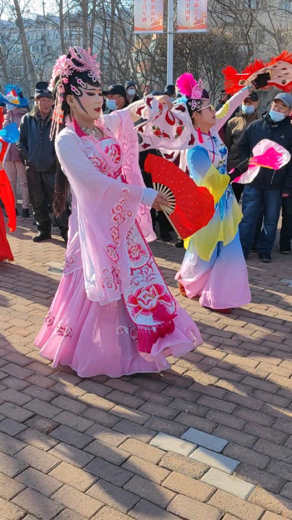 哈尔滨反串秧歌