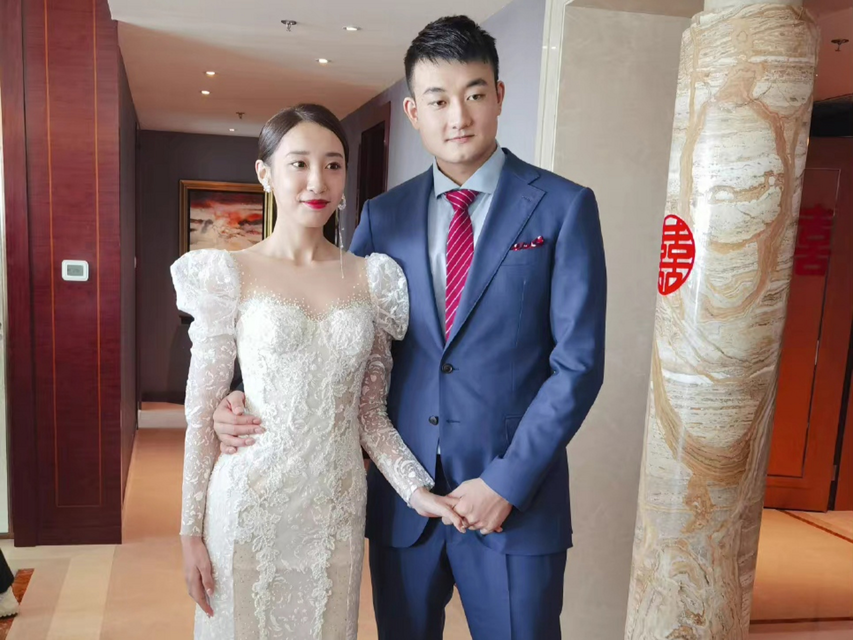 丛明晨大婚 郭艾伦送祝福遭评论区催婚