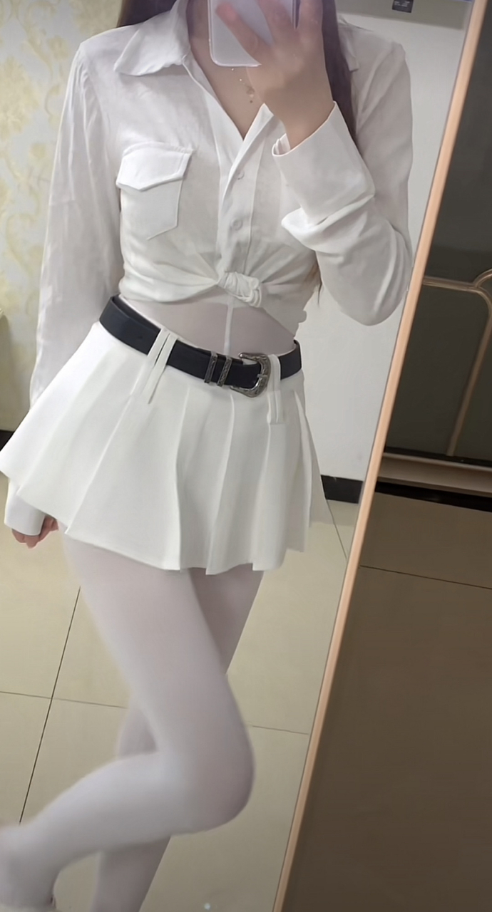 不懂白裤袜的别看了[喵喵]#白色裤袜# #穿搭# #白丝yyds