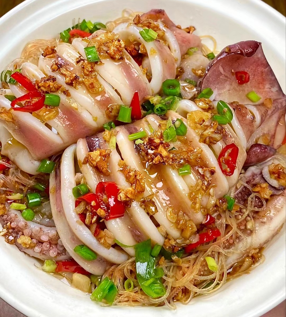 蒜蓉粉丝鱿鱼,吃的每一口都能满足味蕾!