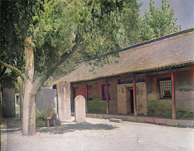 1936年,山东临淄,巍峨的齐国古都,西天寺的石佛庄严肃穆