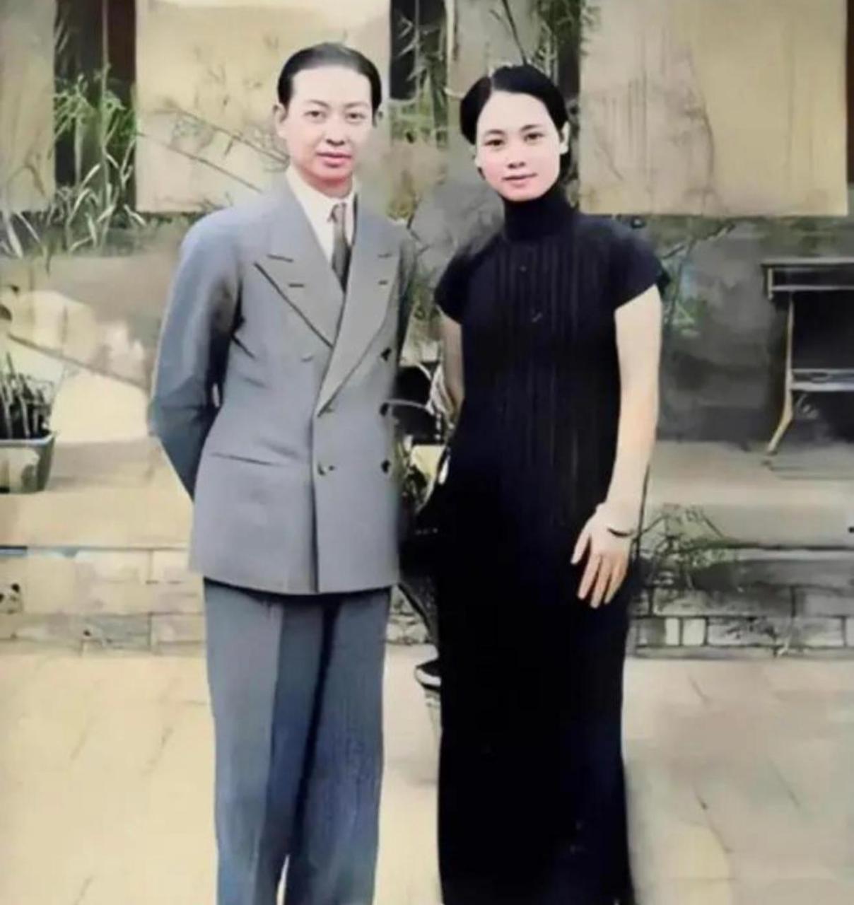 1921年,梅兰芳娶二房福芝芳,新婚之夜他却赖在原配妻子王明华房间不肯