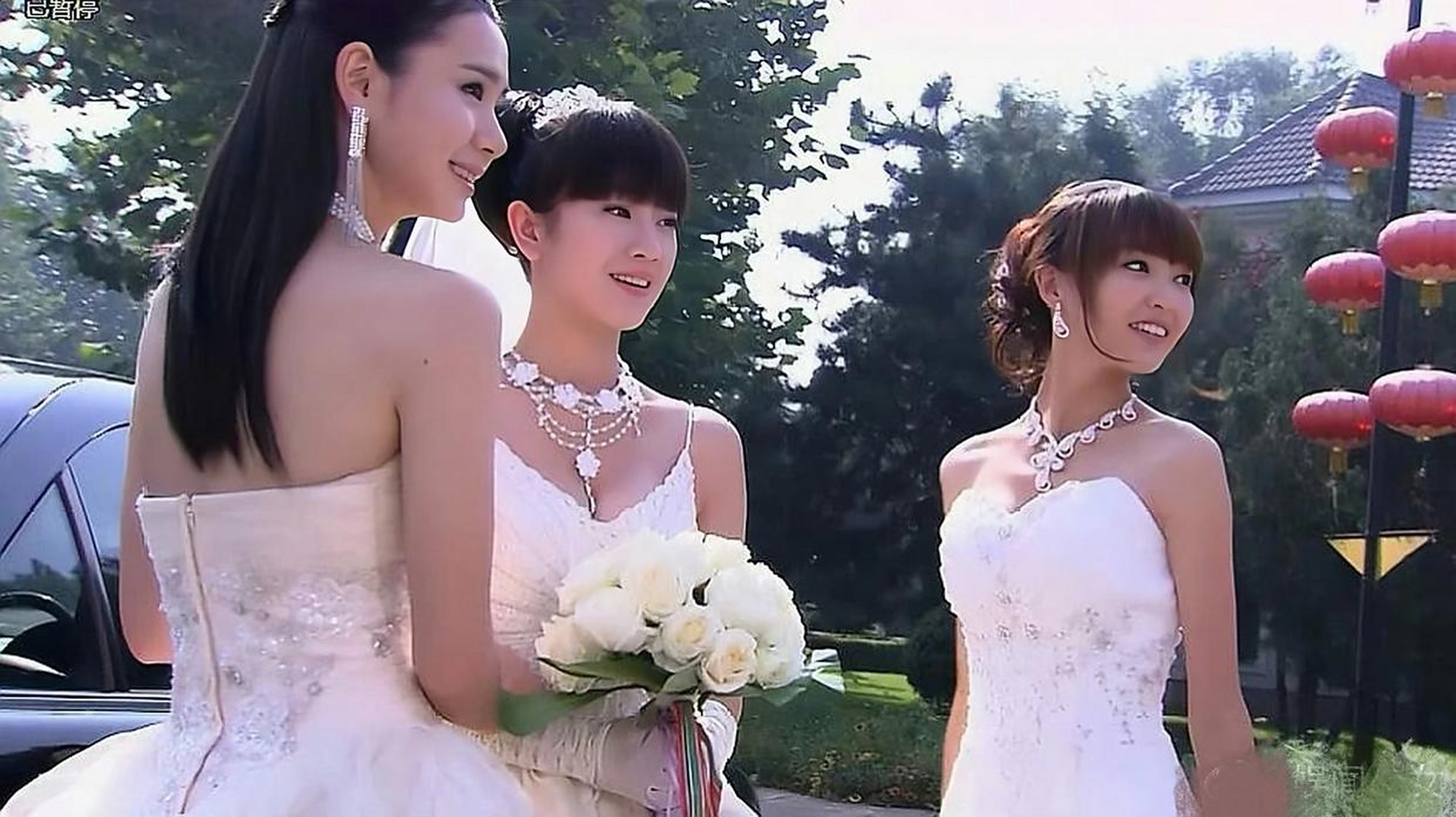 《夏家三千金》大结局婚纱剧照!