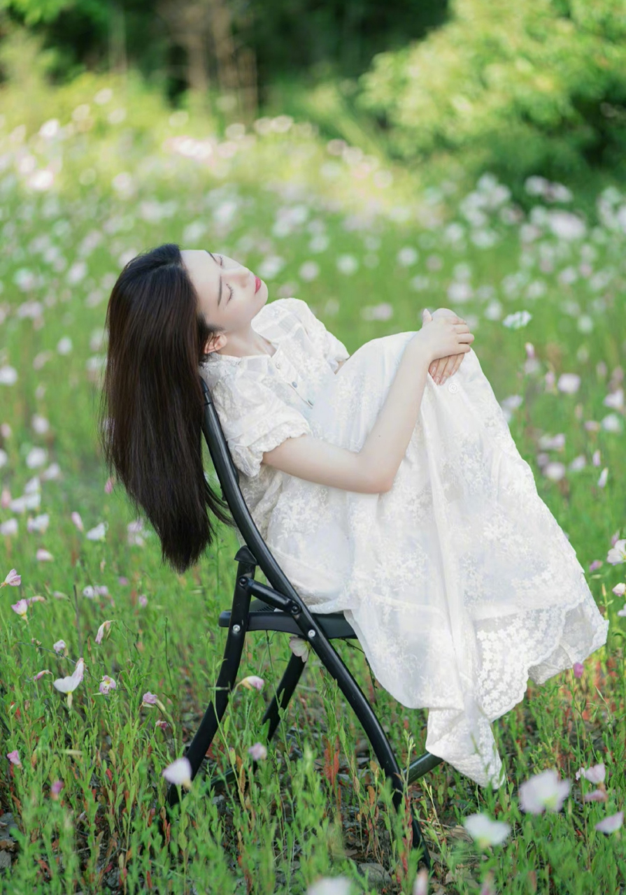 青春美少女#陈瑶# 甜美迷人的容颜,可爱灵动,温婉可人.