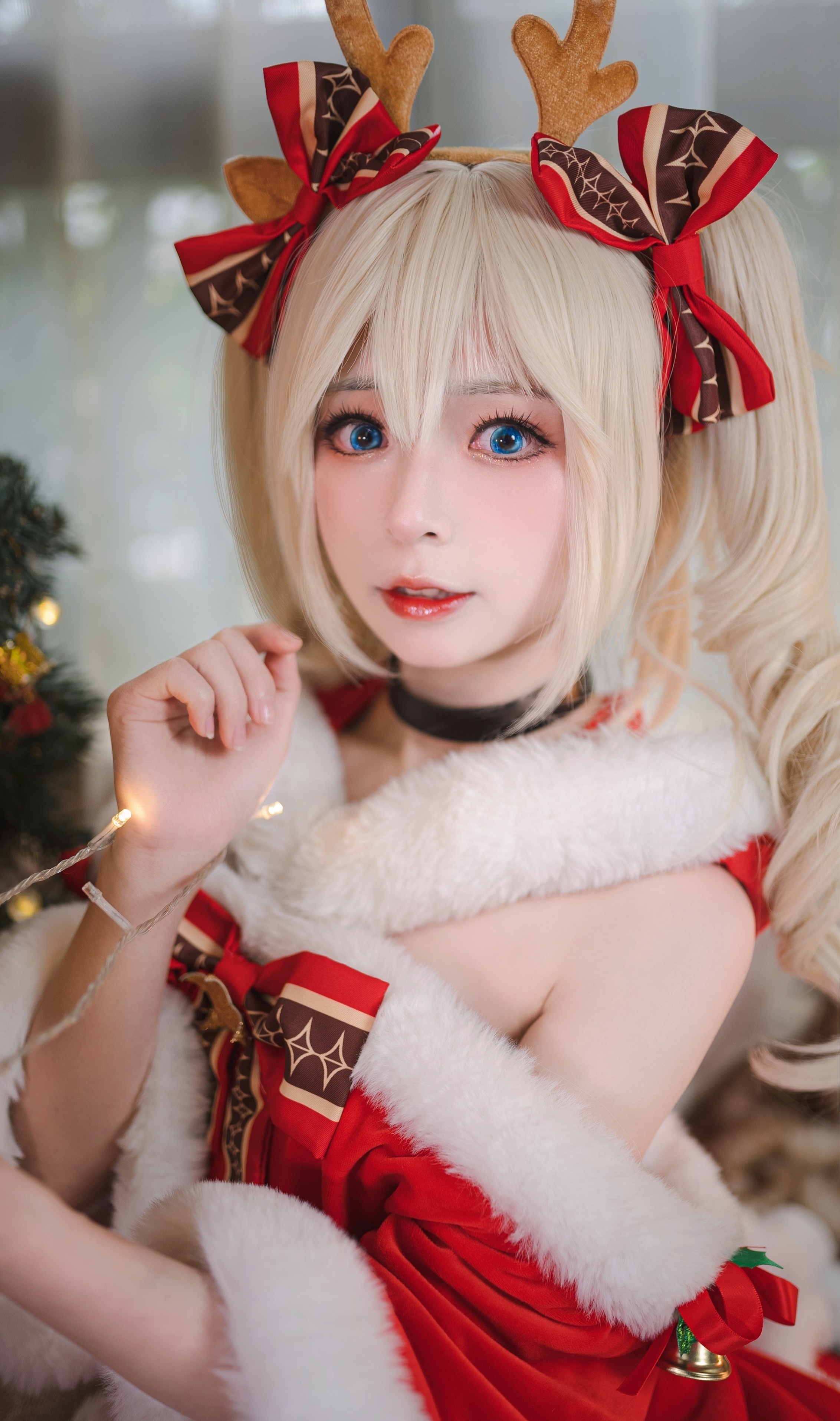 芭芭拉圣诞cos,过膝"白丝"配上圣诞装,真是美呆我了