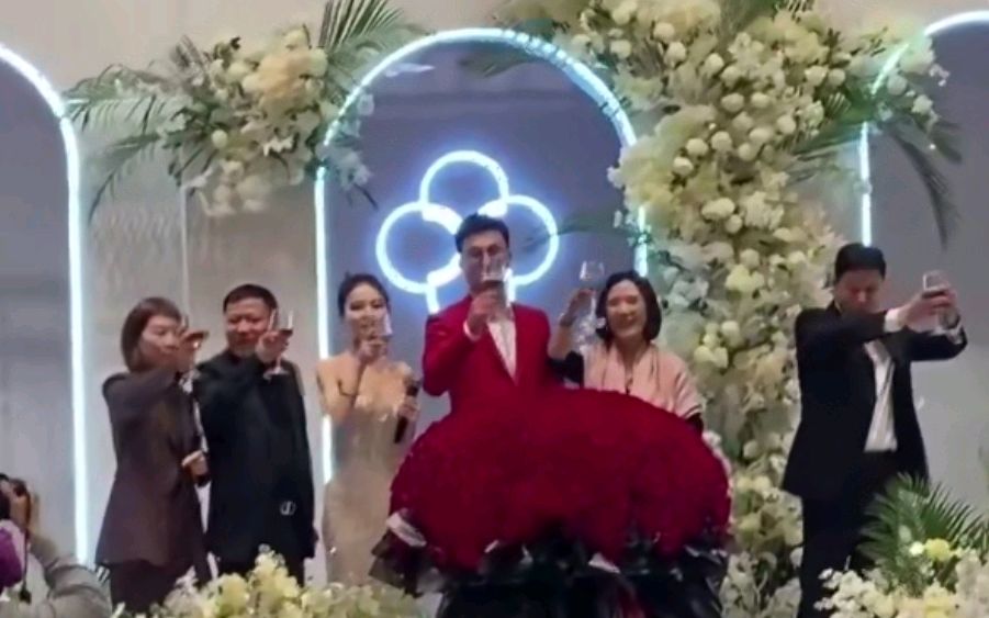 负负得正?项思醒未婚夫明确表态:不会退婚,信命