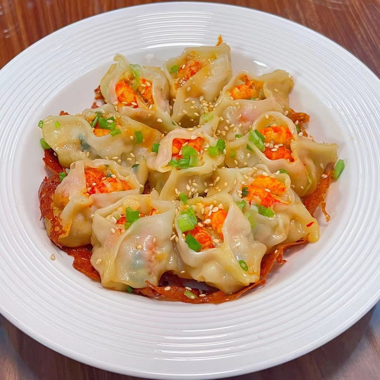 「龙虾饺09」喜欢吃小龙虾的看过来 每只饺子里都有两整只剥好的,很