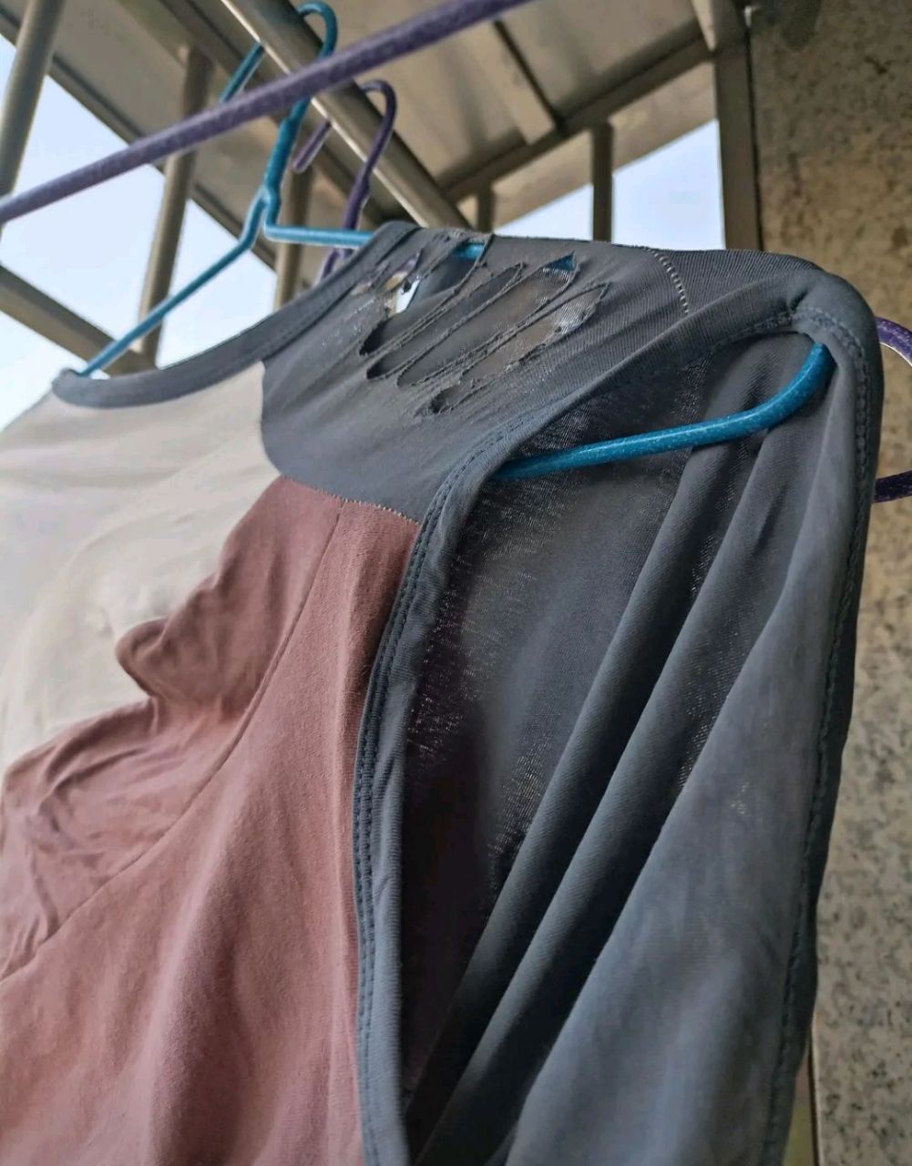 网友:为什么我这内裤其它地方都好好的,就这个地方烂?