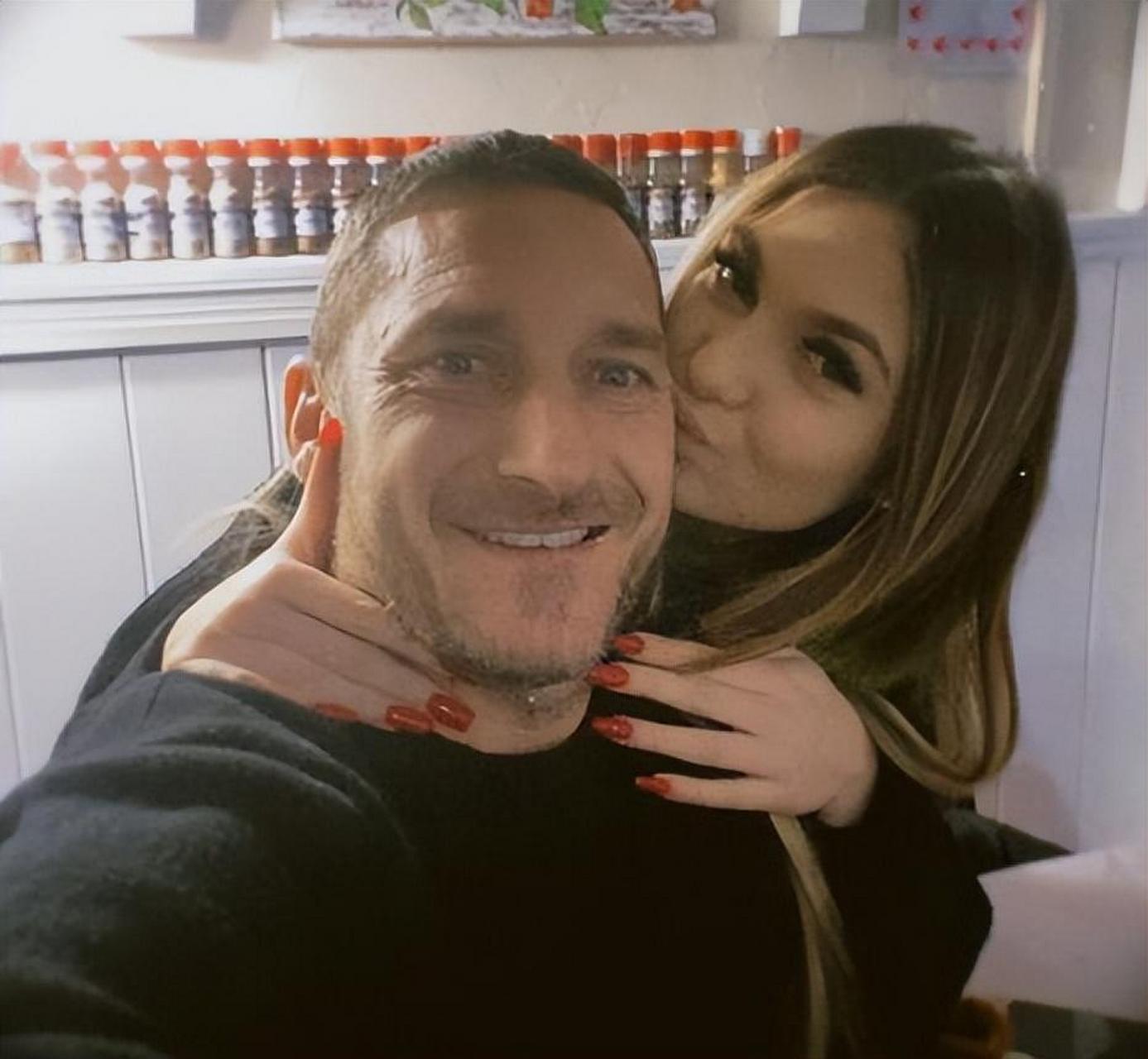 托蒂自爆离婚内幕:我是被绿的那个,托马茜与多名男子有染