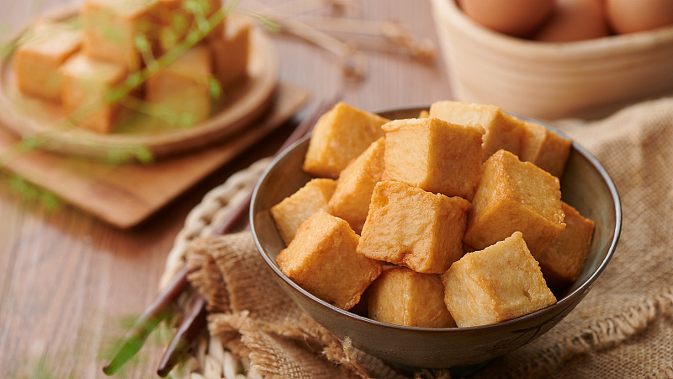 豆制品里的"伪装者"①鱼豆腐  这类食物不含或只含少量"豆",或者仅