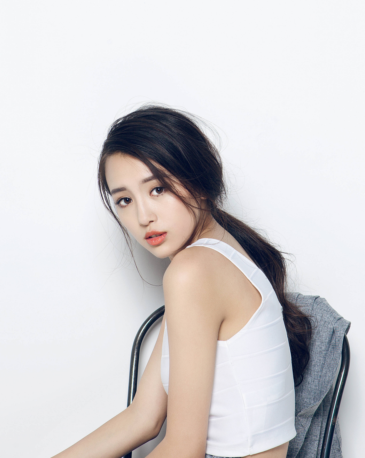 罗秋韵:娇艳如花,楚楚动人