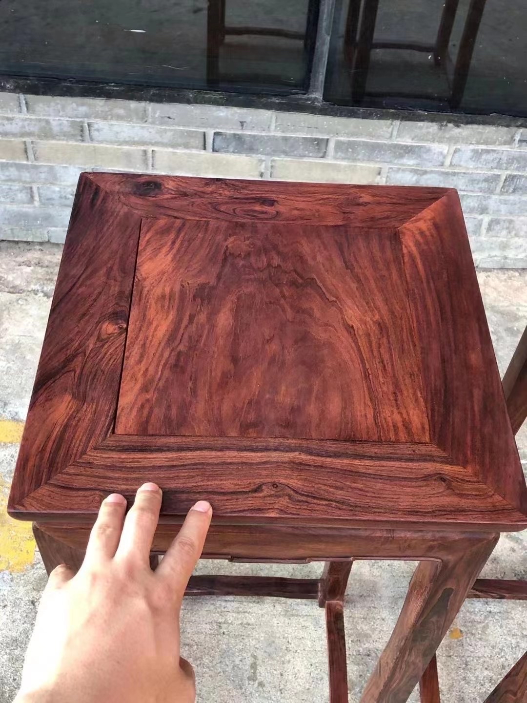 海黄独板花几一对,老料紫色油梨"新作"满纹理鬼眼