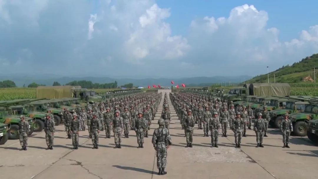 合成营营长,究竟是正营级少校,还是副团级中校?