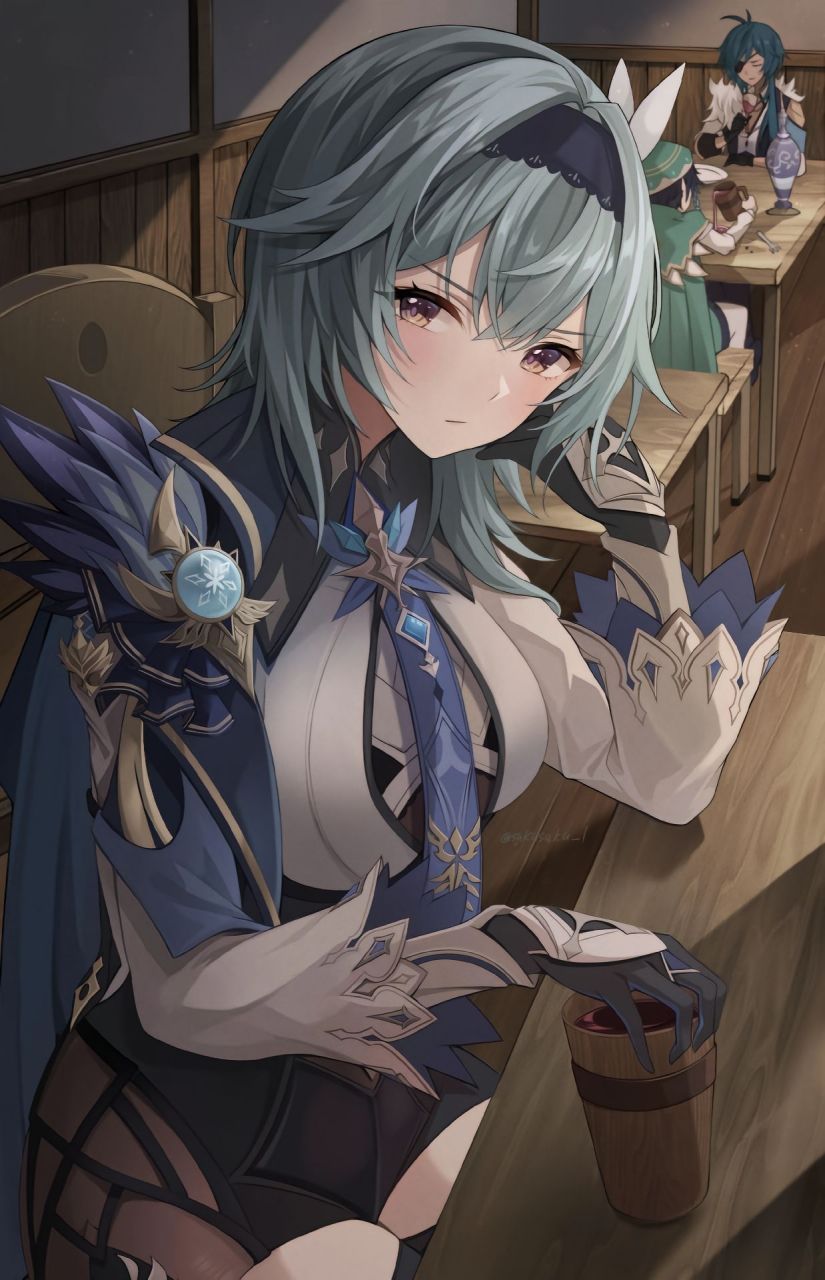 原神性感丰满的身材,穿着紧身的战斗服装,篮色的头发,使用双手剑,这就