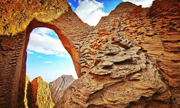 新疆克州状态天门山,天门奇观,感受山川