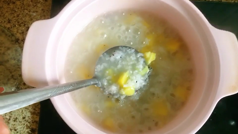 酸酸甜甜美味的菠萝粥!