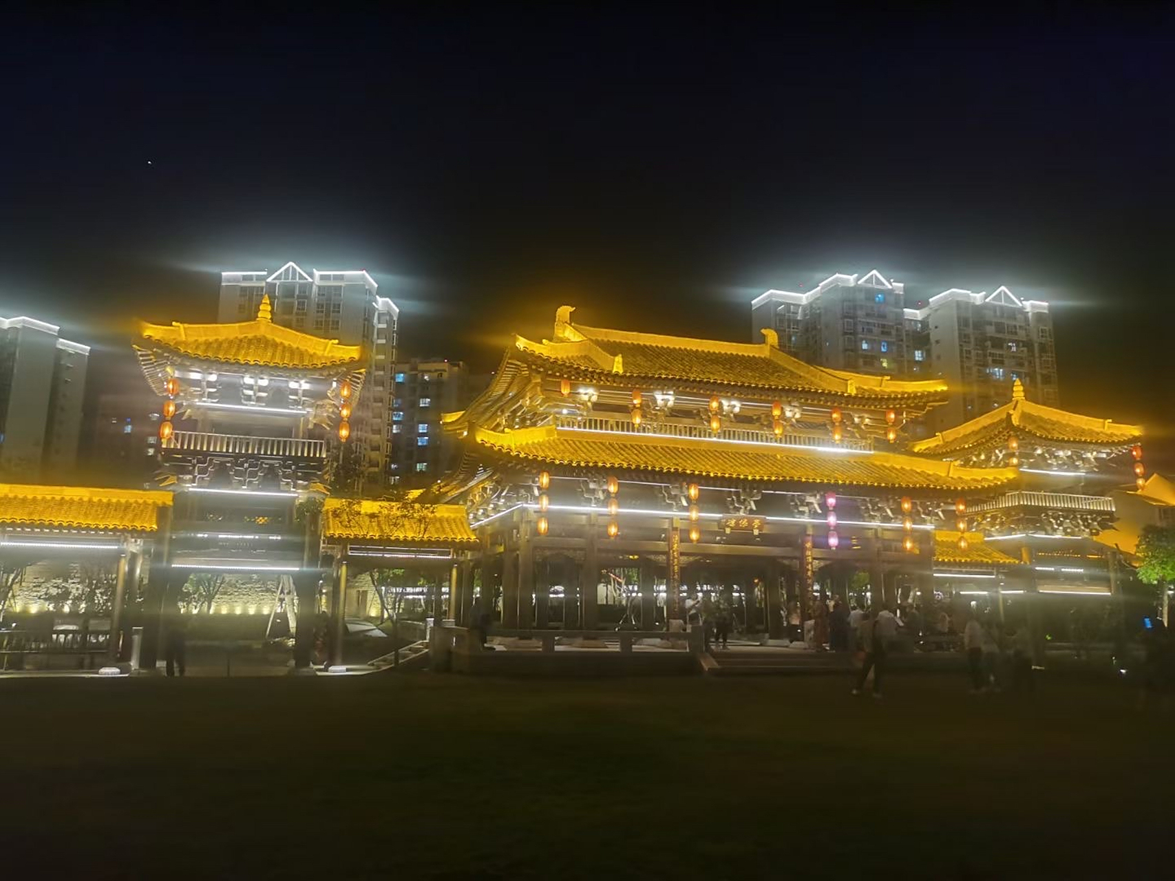 四川凉山彝族自治州西昌唐园夜景