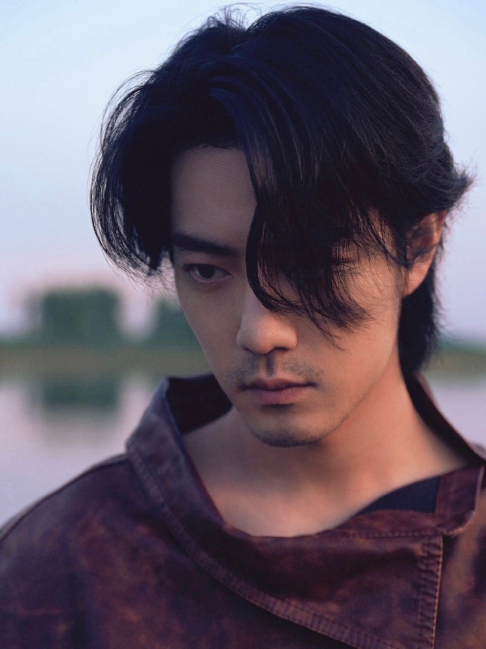 刮了胡子的肖战立马变成涉世未深的少年 谁懂 有胡子的肖战和没胡子的