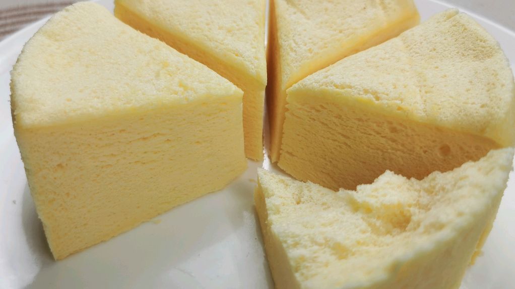 不会翻车的蒸蛋糕方法,好吃不上火,家里小孩也非常爱吃