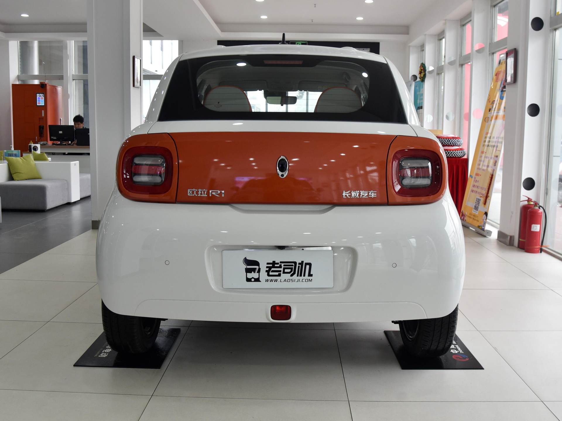 国产"小猫",车长近5米,续航301km,顶配9万不到