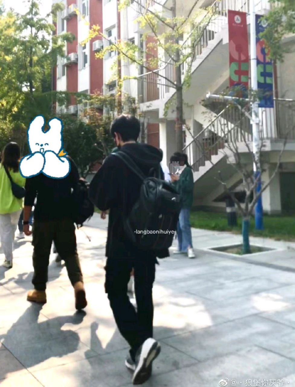 哪个才是贺峻霖的真实身高?#时代少年团