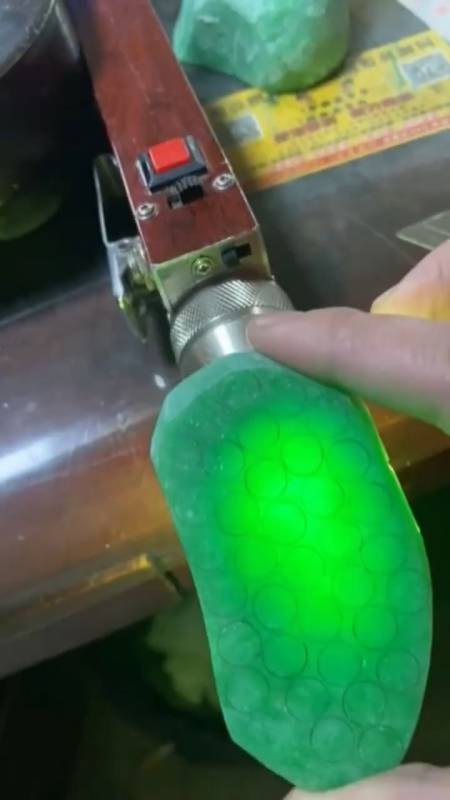 又到最喜欢的车珠子环节这次出一批满绿的小珠珠