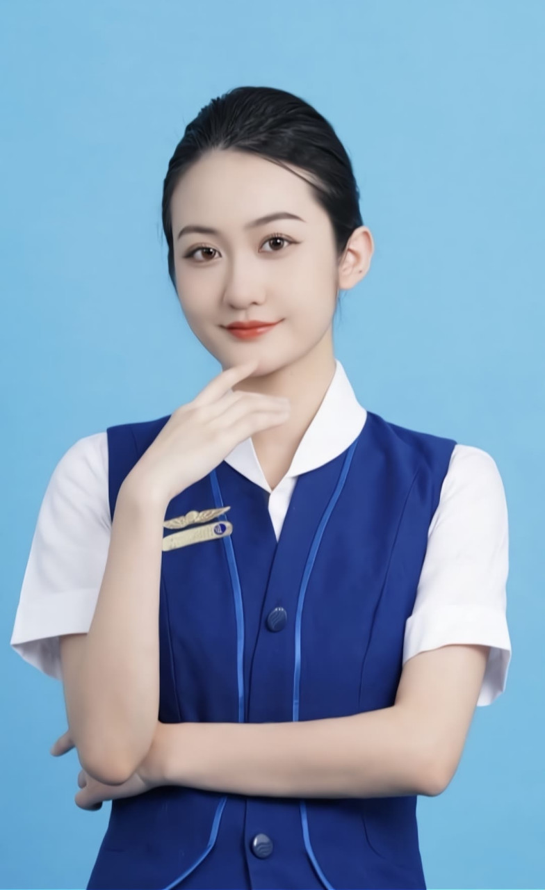 四季春秋,沧山泱水,不及你嫣然一笑 北京大长腿空姐#高颜值# #性感