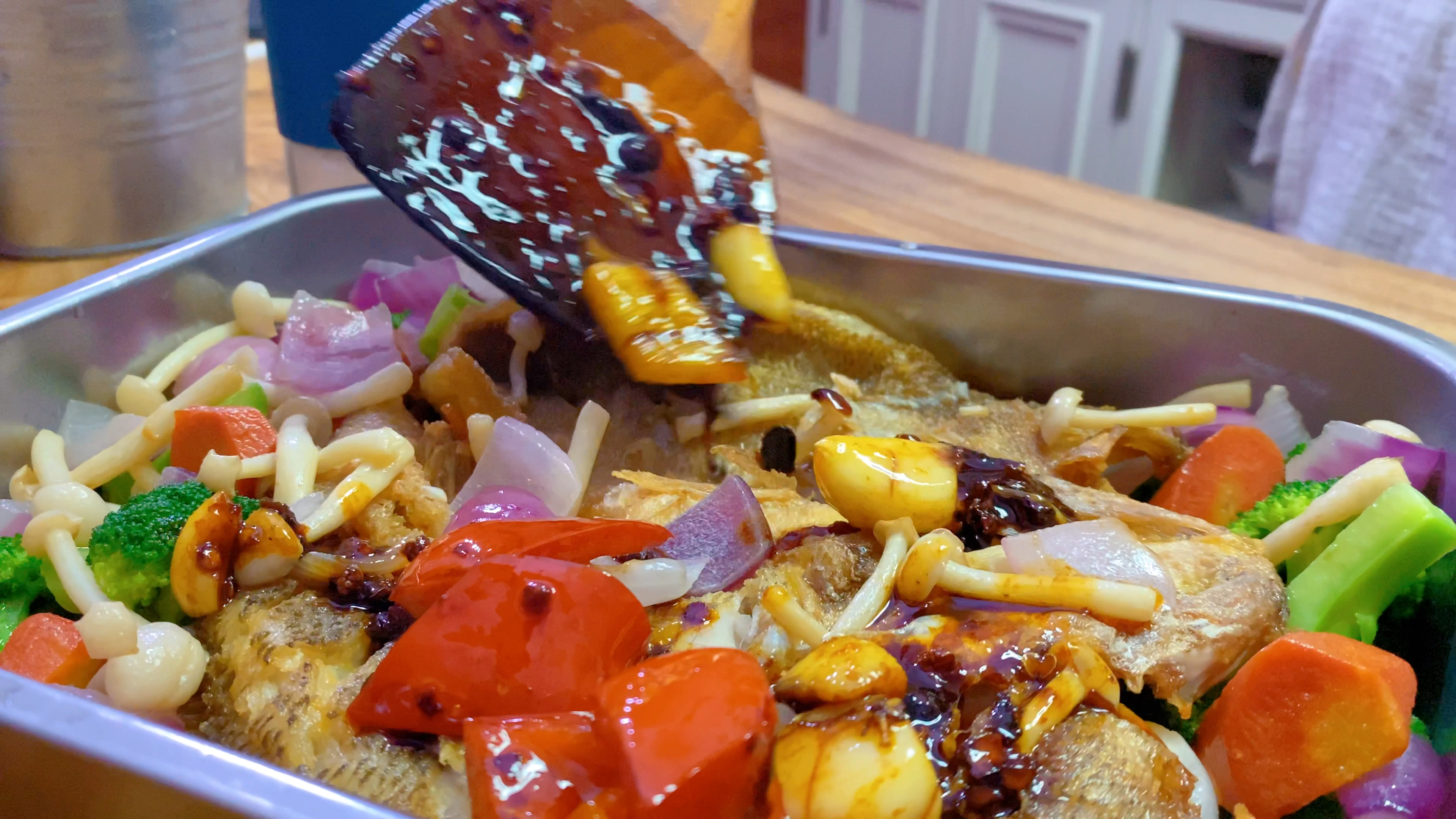 香辣入味的家庭版烤鱼,轻松在家就能做