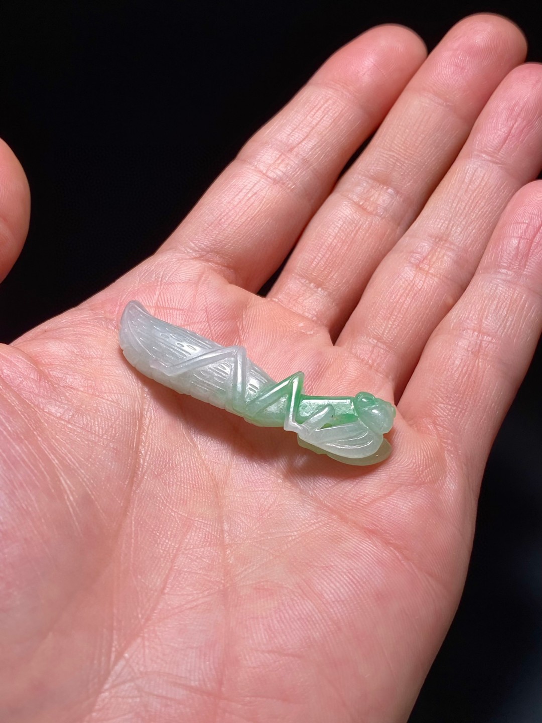 清 老坑冰糯种翡翠 飘绿 螳螂 把件 挂件