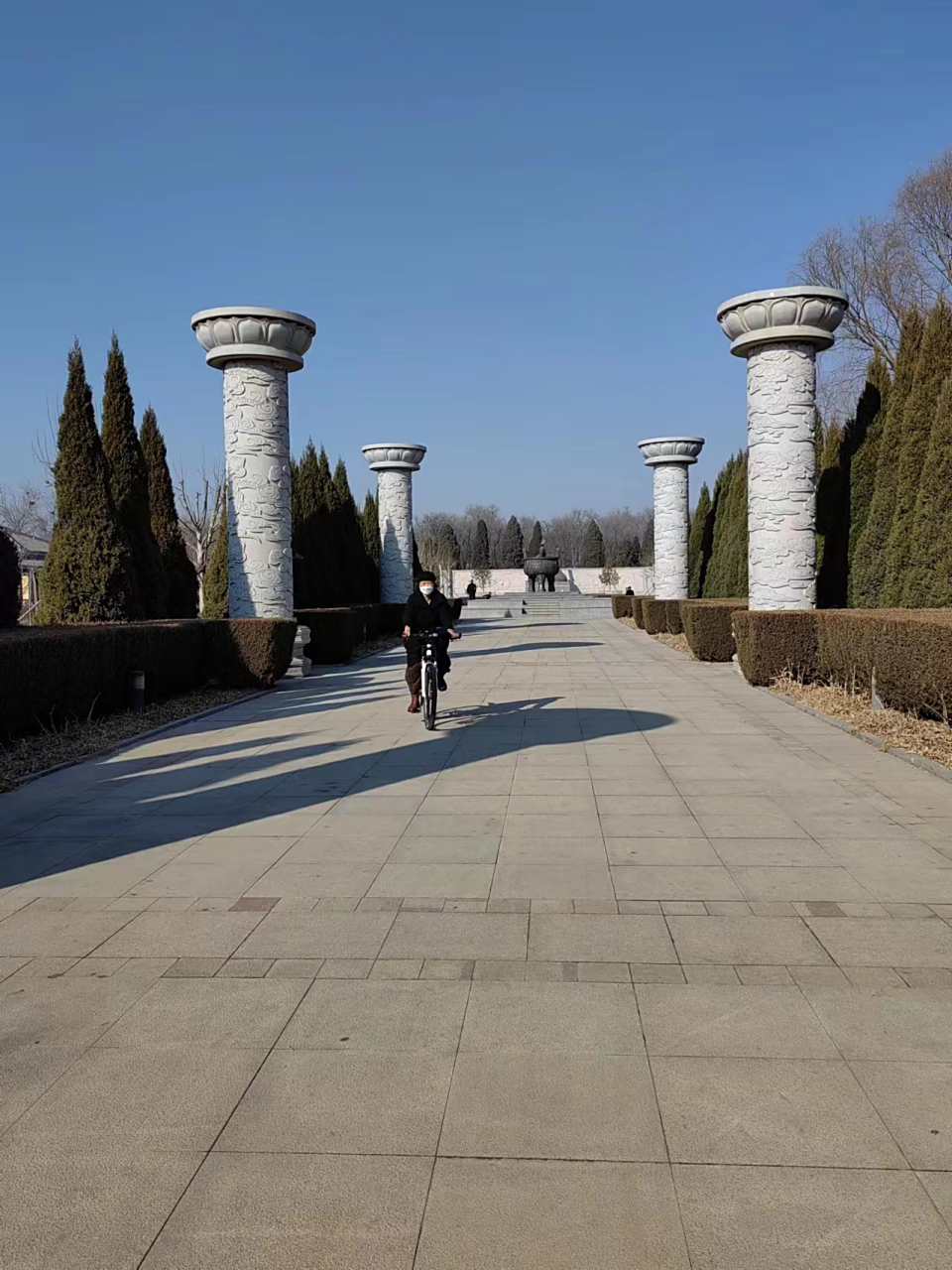 献王陵,献王情.