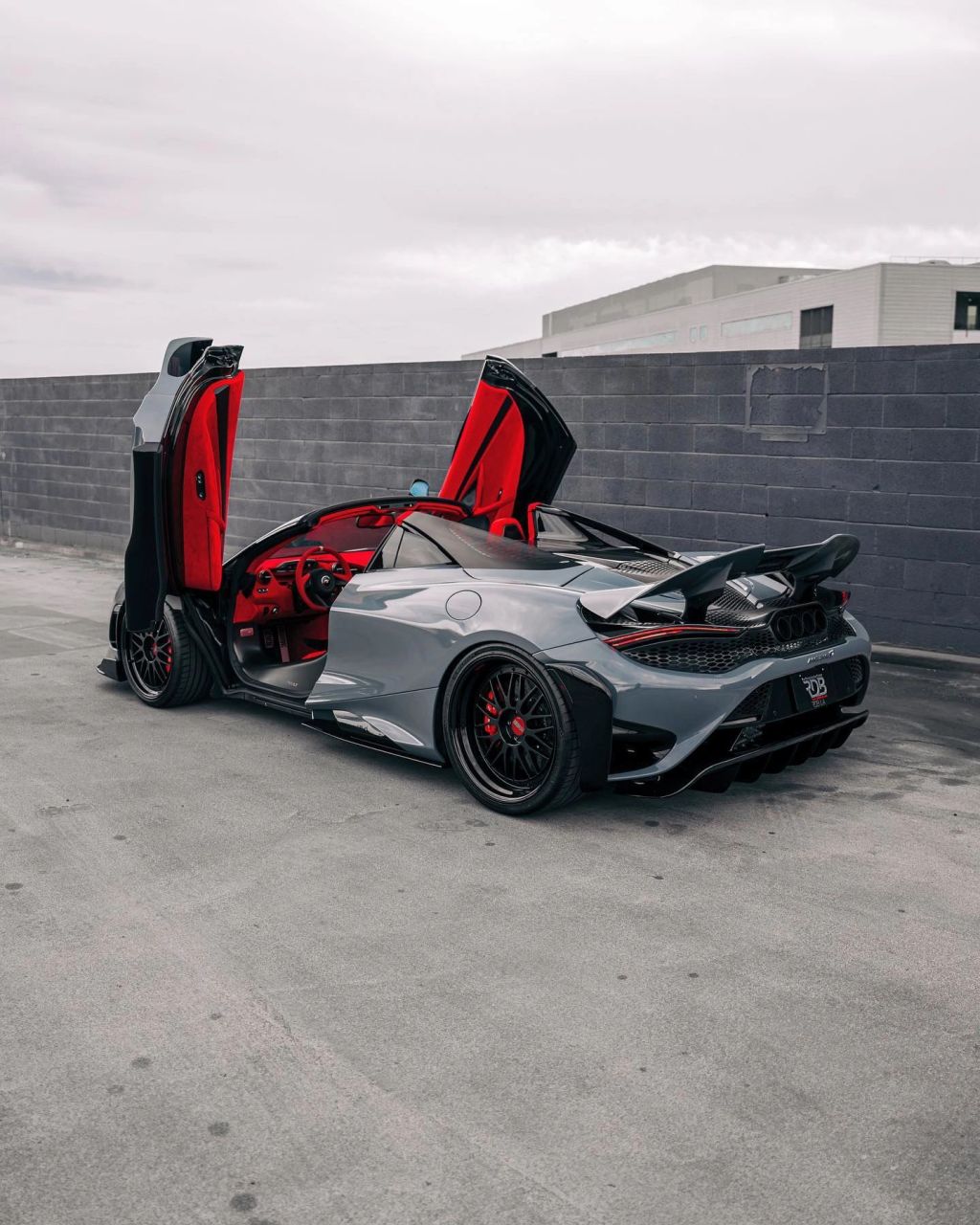 迈凯伦史上最强敞篷车   迈凯伦765lt spider