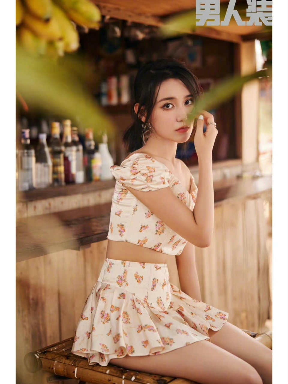 蒋依依穿男人装为什么喜欢去海边呢#娱乐最前沿# #每日娱乐播报