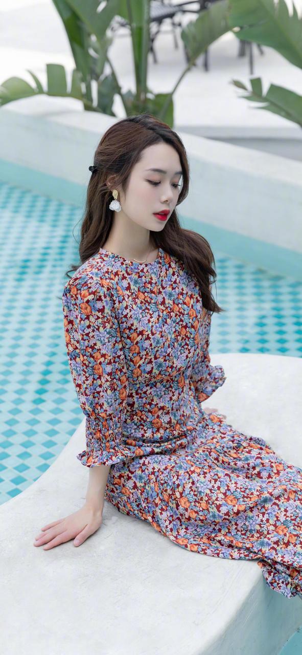 温婉贤淑,清丽脱俗!#清纯美女# #唯美# #壁纸