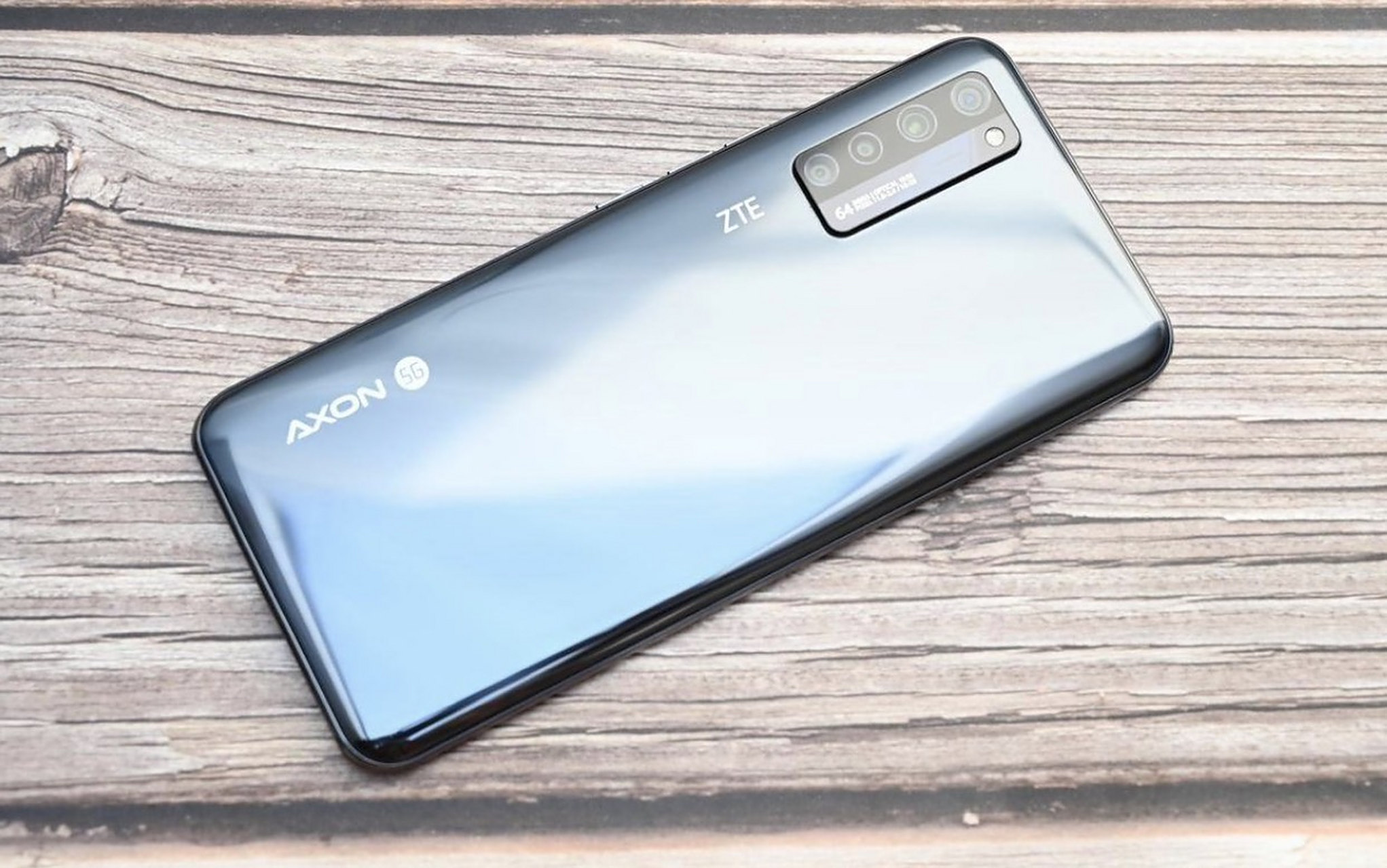 中兴axon 20至尊版发布,售价3498元!