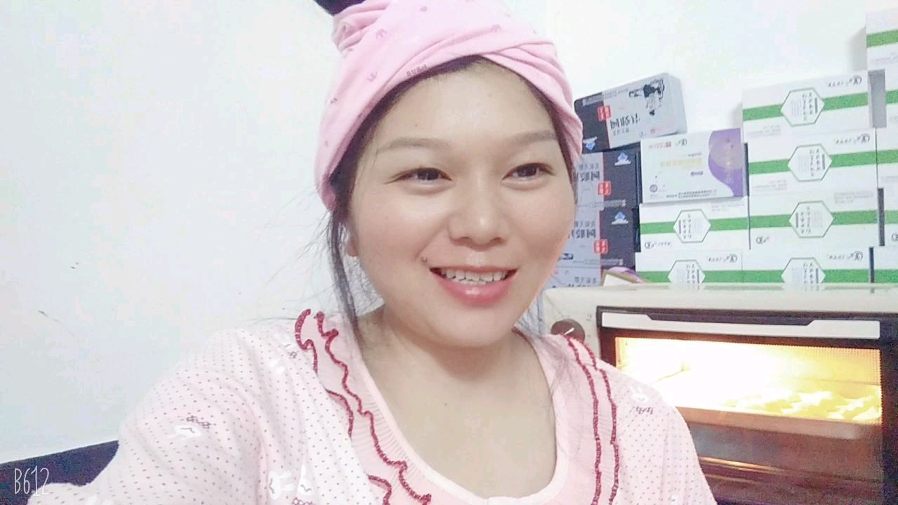 坐月子嘴馋,受不住美食诱惑,怎么办