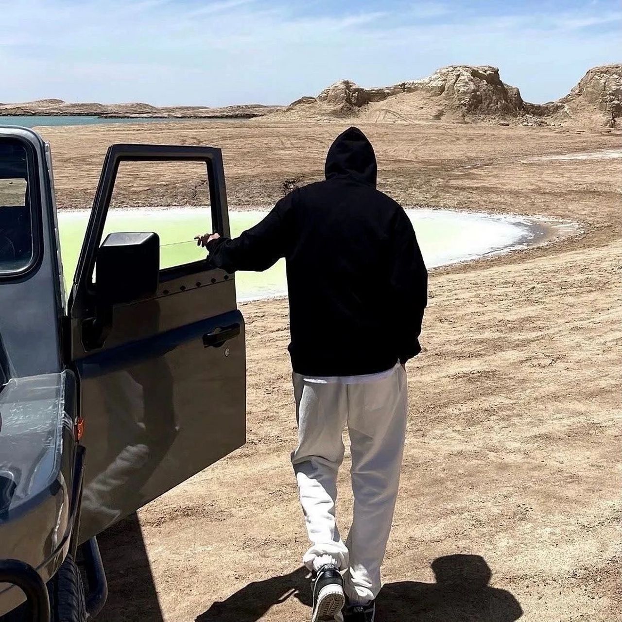 男生头像 背影就给我一种帅哥的感觉