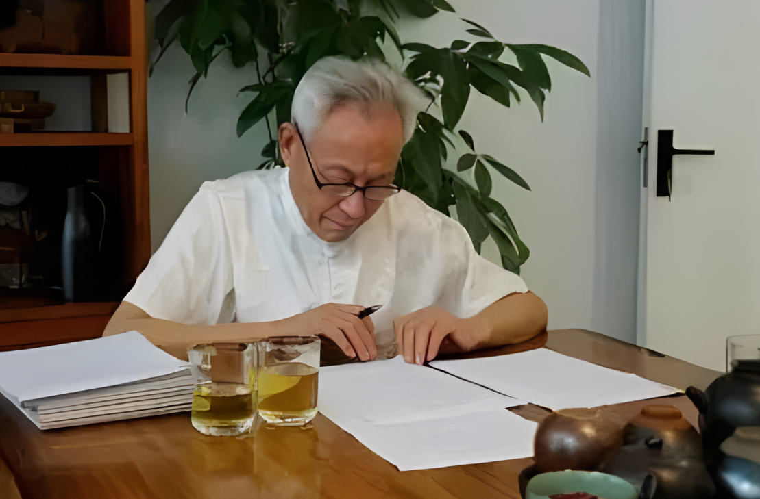 88岁老中医王宝林,义务行医70载,他有10条"长寿经",人人可学