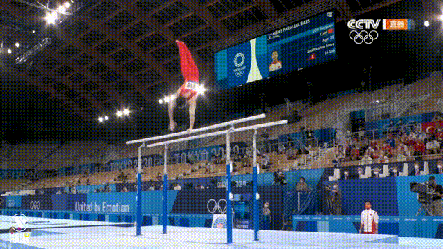 中国第31金!“双杠王”邹敬园在双杠决赛中以16.233分夺冠