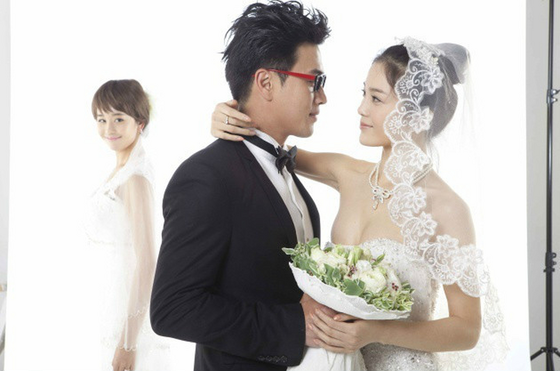 《因为爱情有多美》是由赵樱子,蒋毅,海陆,彭冠英,李泰,张含韵主演的