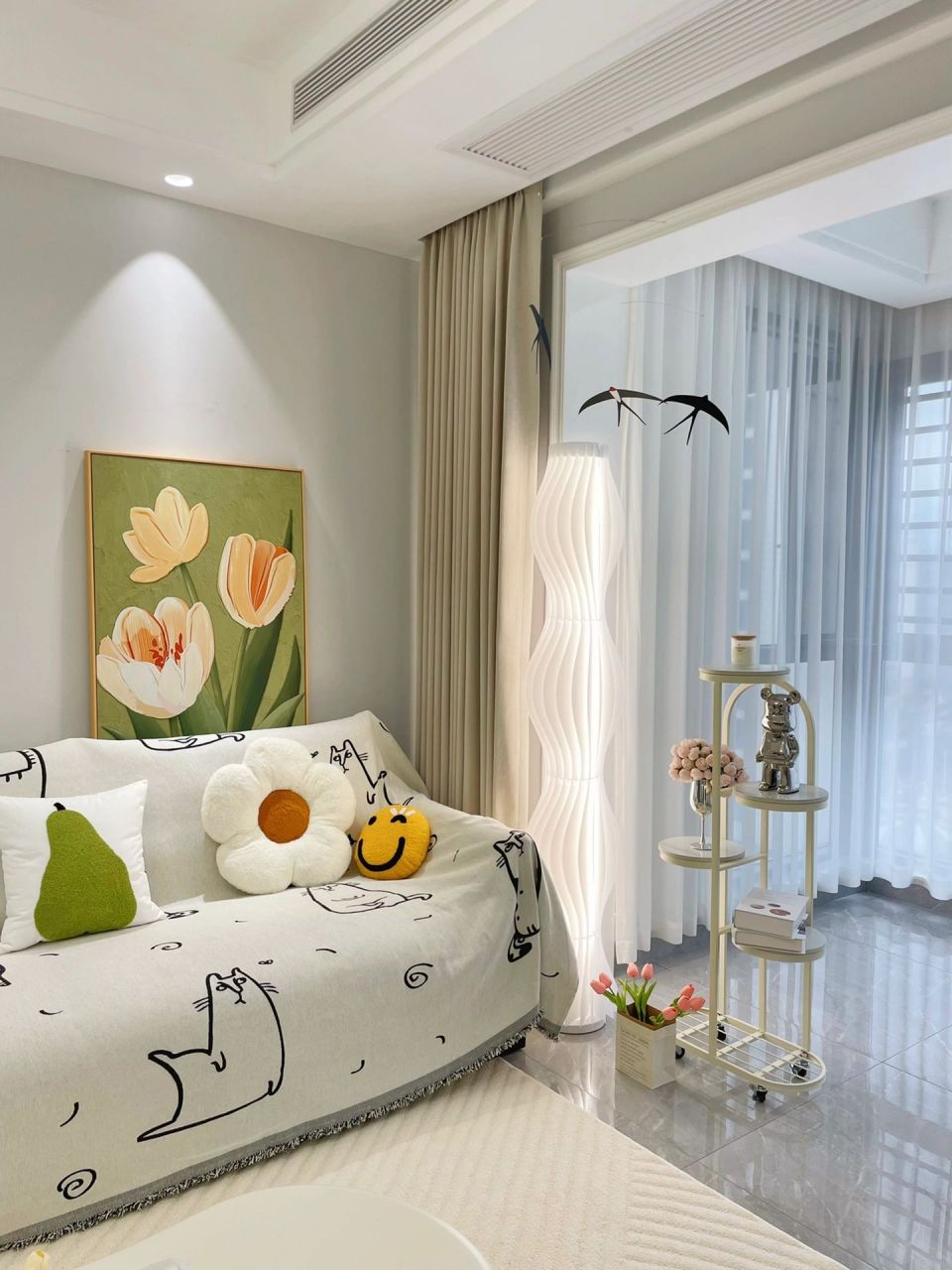 小户型装修试试暖色系吧!真的明亮又显大!