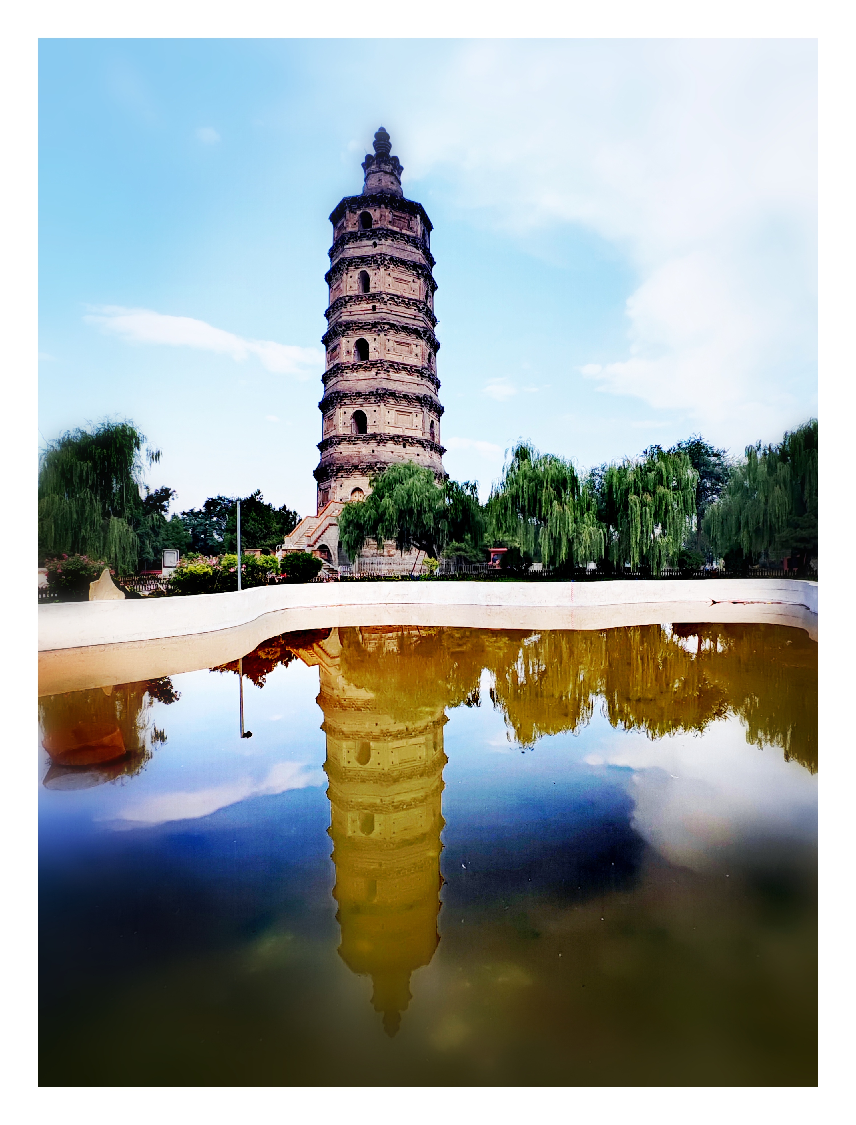 「走走拍拍·京城」挺不容易的良乡多宝佛塔