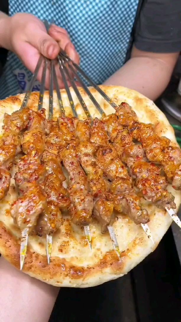 大人小孩都能爱吃的肉串卷饼.