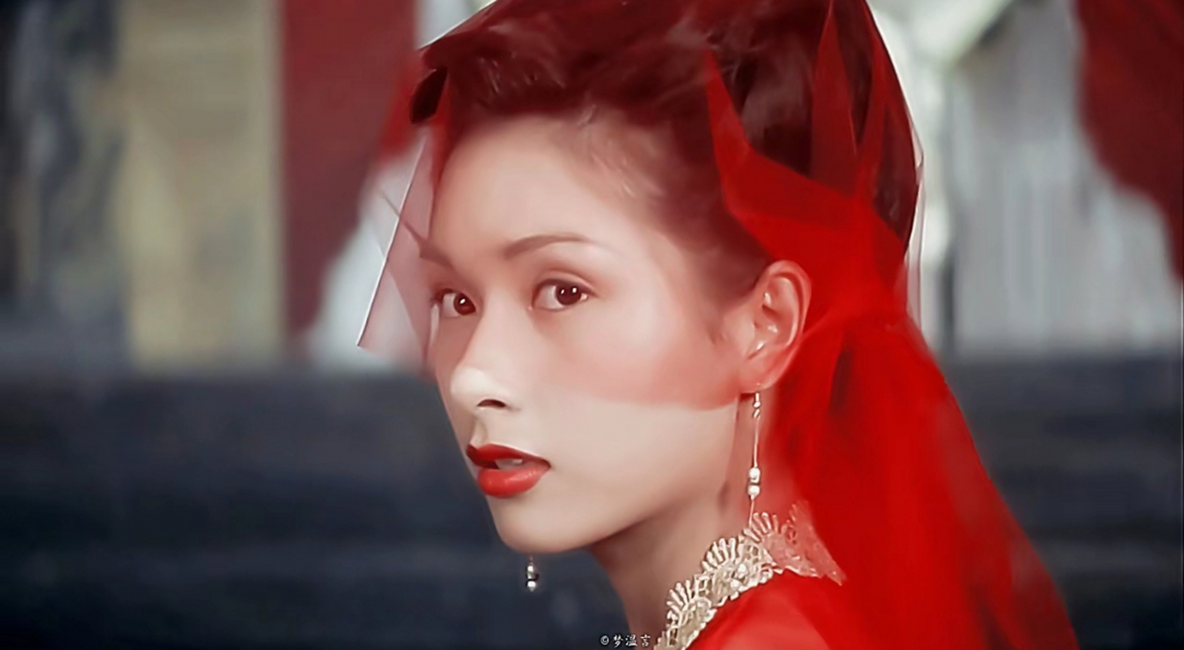 娱乐最前沿# 电影版《风云》中的孔慈,是杨恭如扮演的,虽然很倾国