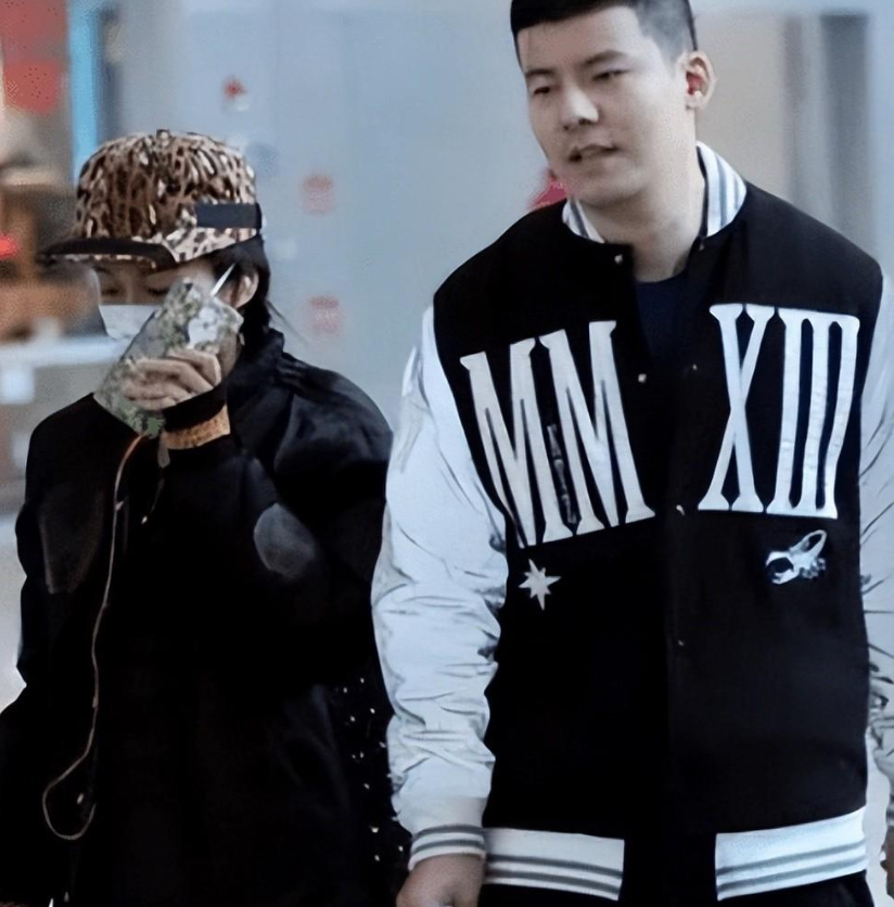 刘石坚:与吉克隽逸相恋6年,将其捧红后惨遭拒婚,如今怎样了