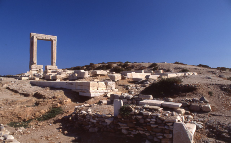 游览希腊基克拉泽斯群岛中最大的纳克索斯