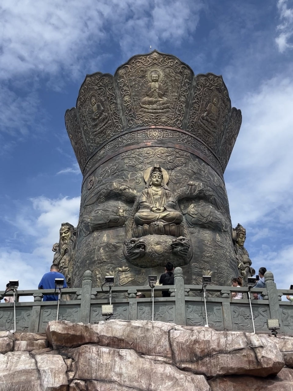 上海东林寺,有哪3项吉尼斯世界纪录?