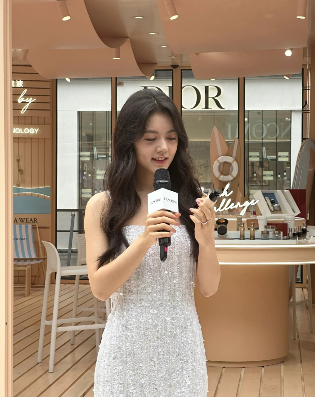 赵今麦活动生图.