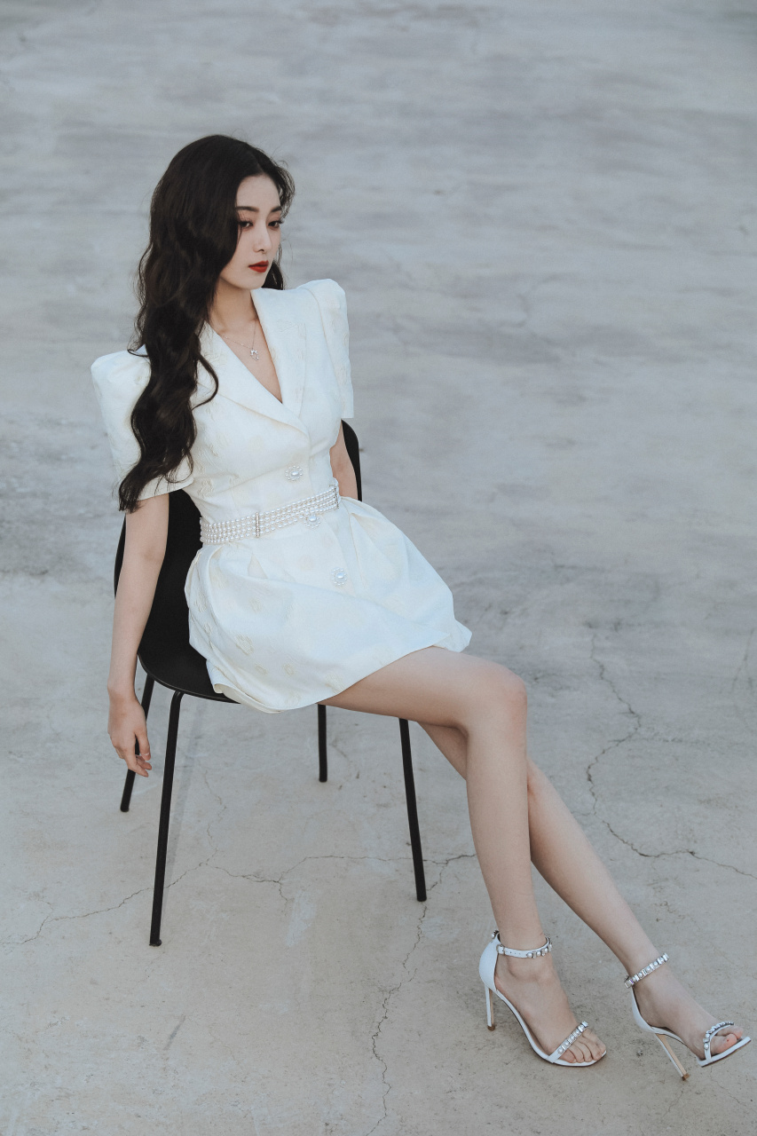 徐艺洋  美腿玉足合集