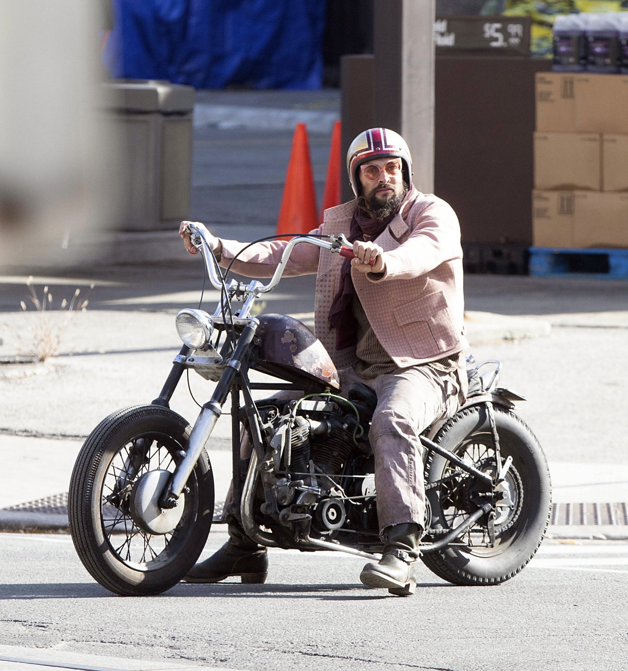 杰森·莫玛(jasonmomoa)多伦多最新骑摩托高清街拍